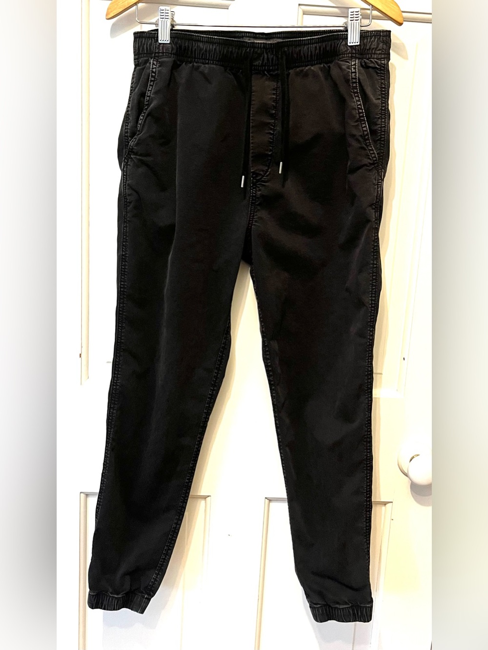American Eagle Men's Black Casual Jogger Pants
